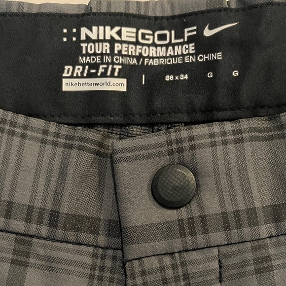Nike Golf Men's Black Plaid Tour Performance Dri-Fit Chinos Pants - Picture 2 of 6